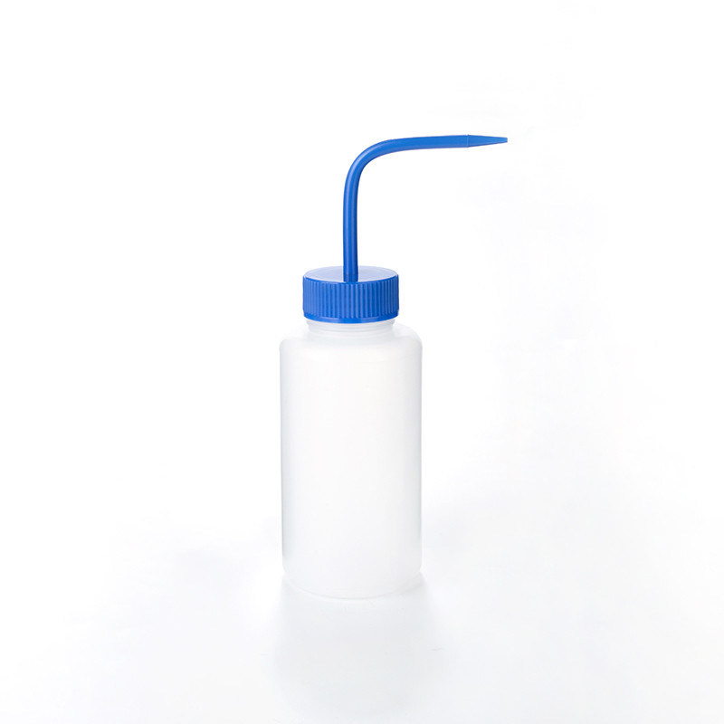 20~200ml PE Squeeze Alcohol Disinfectant Bottle With Outlet